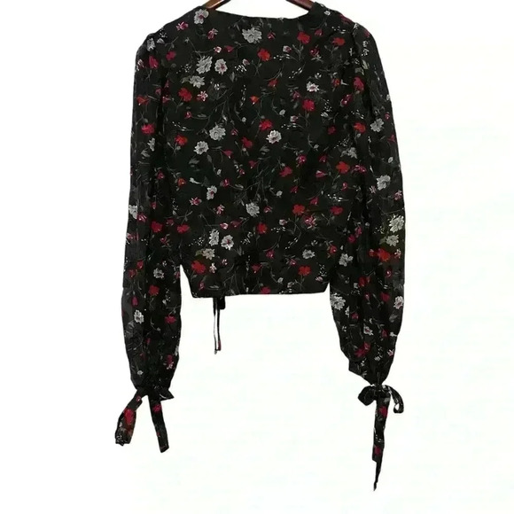 Lulus Balloon Sheer Sleeve Mock Wrap Top Black “Wrapped In Blooms” Size Large - Picture 3 of 10